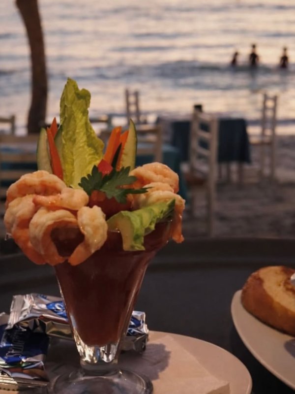 Adauto's On The Beach